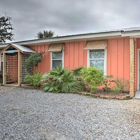 Old Town Getaway, Walk To Shopping, Dining, And Bay! Apartment Bay St. Louis Exterior photo