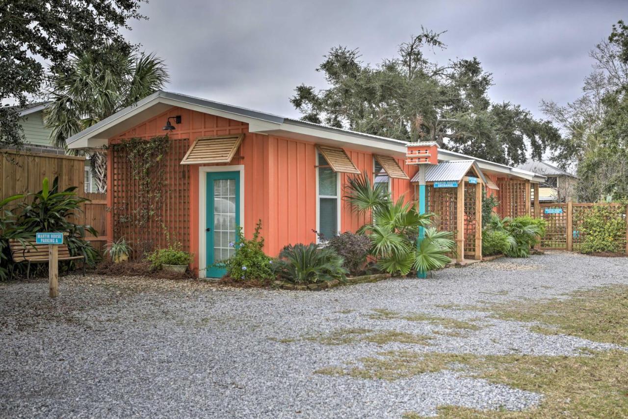 Old Town Getaway, Walk To Shopping, Dining, And Bay! Apartment Bay St. Louis Exterior photo