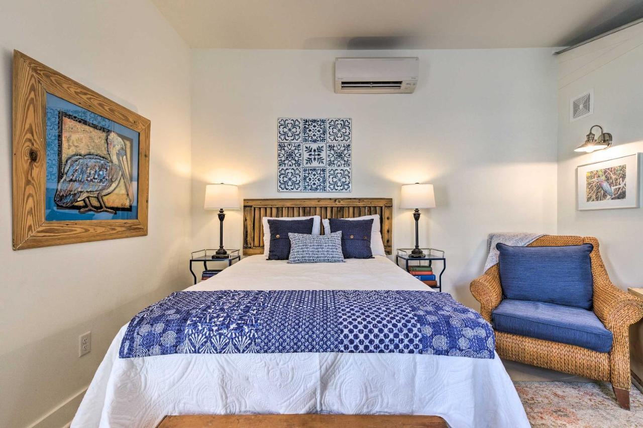 Old Town Getaway, Walk To Shopping, Dining, And Bay! Apartment Bay St. Louis Exterior photo